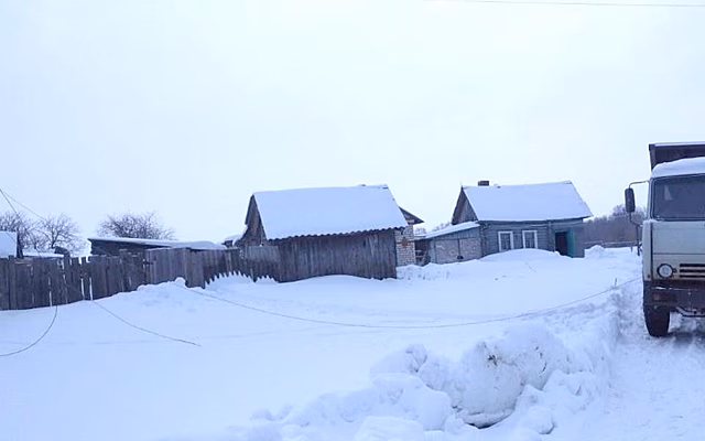 В Сараевском районе КамАЗ оборвал провода
