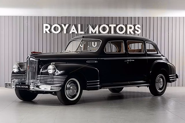 Отреставрированный лимузин ЗИС 110 1957 года удивил Москву ценой почти как Rolls Royce