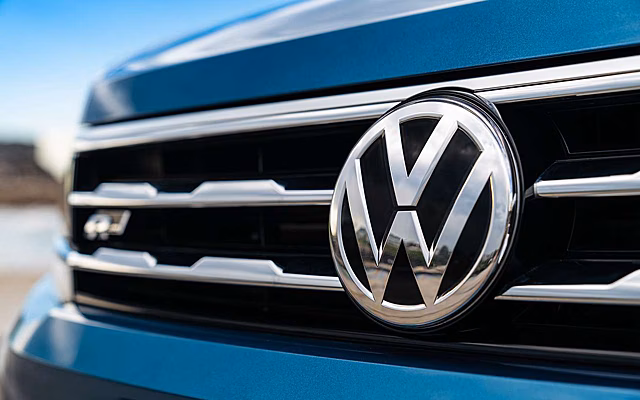 «Литр на 2000 км – это норма»: автомобилисты подали в суд на Volkswagen из-за «масложора»
