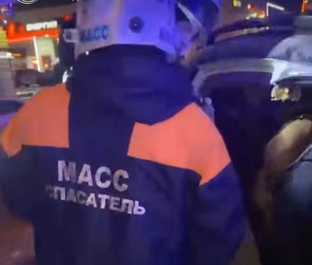 Спасатели МАСС: опубликованы кадры с места смертельного ДТП в Новосибирске