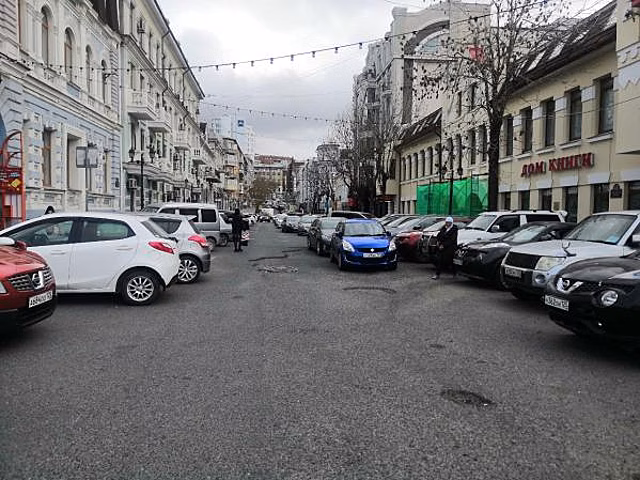 Во Владивосток начали ввозить новые японские авто от неофициальных дилеров