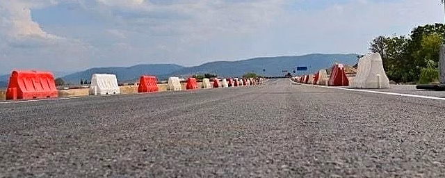 Ограничение движение на участке трассы «Таврида» под Севастополем продлили до 25 апреля