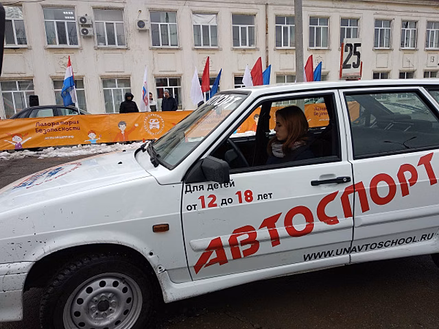 В Самаре прошли зимние состязания по скоростному маневрированию