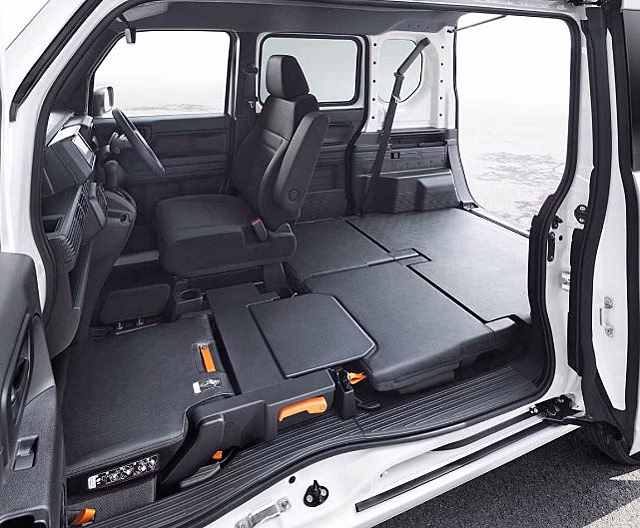 Минивэн Honda N-Van EV дебютирует в 2024 году