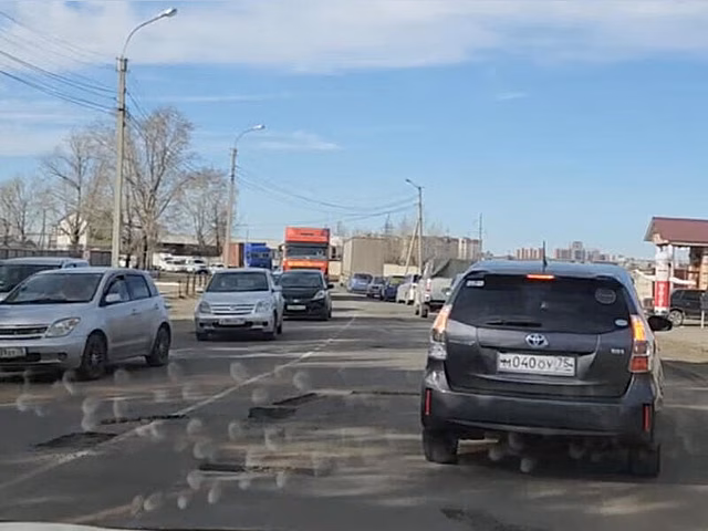 Пробки на улице Трактовой должны закончиться