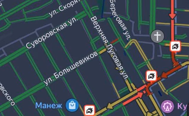 В Курске из-за горящих на дороге авто затруднено движение на двух улицах