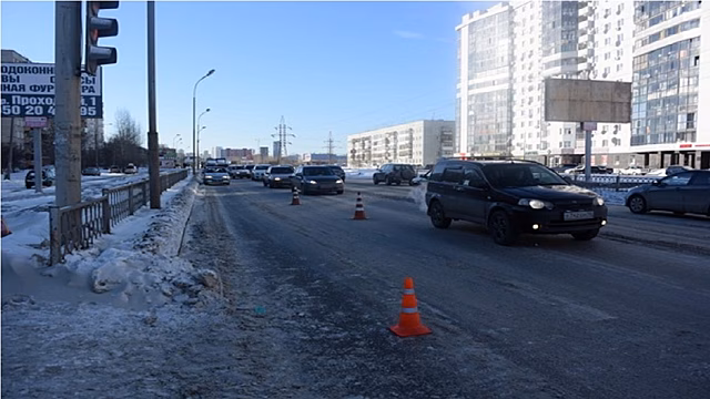 В Екатеринбурге иномарка сбила школьницу