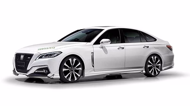 Modellista добавила агрессии новому седану Toyota Crown