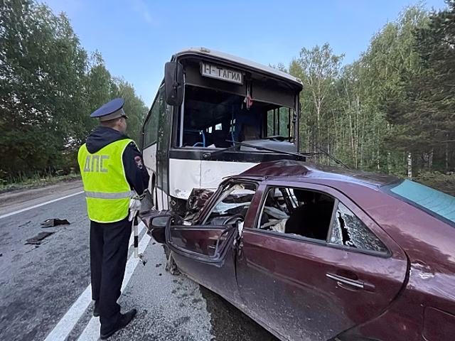 Лихач без прав погиб в ДТП с автобусом под Нижним Тагилом