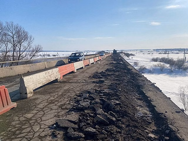 На время ремонта моста через Немду организовано реверсивное движение