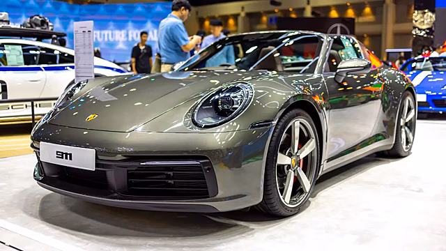 Porsche хочет вернуть механику в электромобили