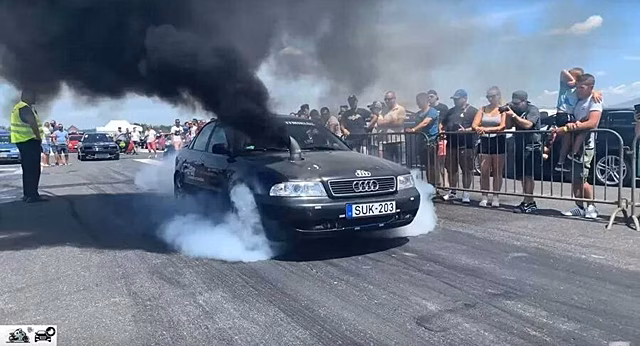 Очередной дрэговый колхоз? Дизельный AudiA4 с дымоходом