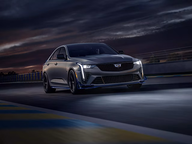 Cadillac сделал особые суперседаны Blackwing в честь гоночных машин
