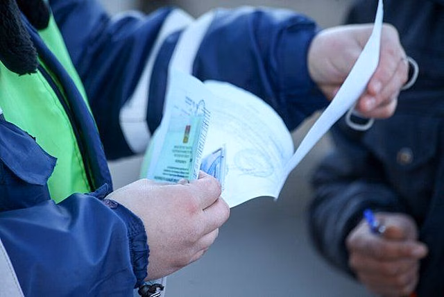 Водителя по подозрению в покушении на мелкое взяточничество задержали в Зеленограде