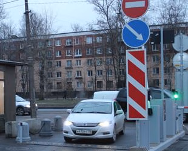 В Кировском районе Петербурга открылась третья перехватывающая парковка