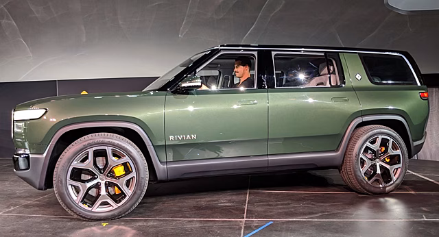 Электрокары Rivian R1T и R1S — комплектации, стоимость