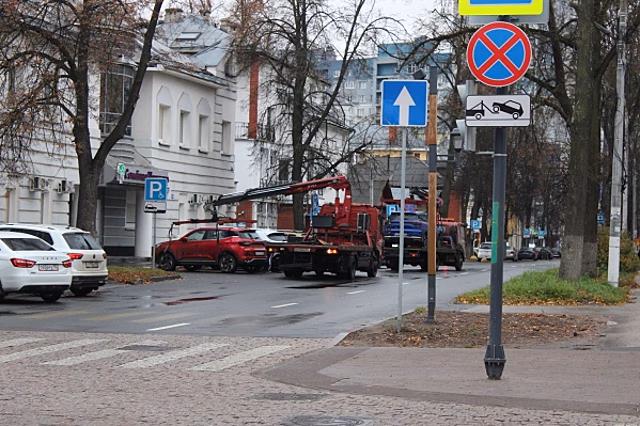 Для некоторых водителей в Саратовской области выросла стоимость эвакуации: новые тарифы