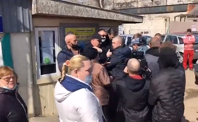 В Челнах из-за дороги произошел конфликт между дачниками трех СНТ