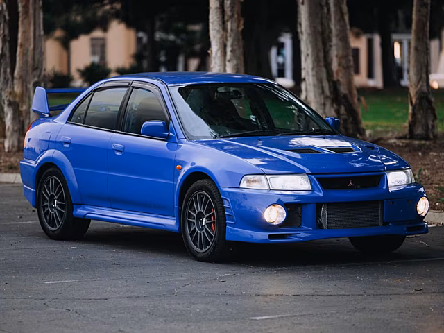Раллийный Mitsubishi Lancer Evolution с минимальным пробегом пустят с молотка