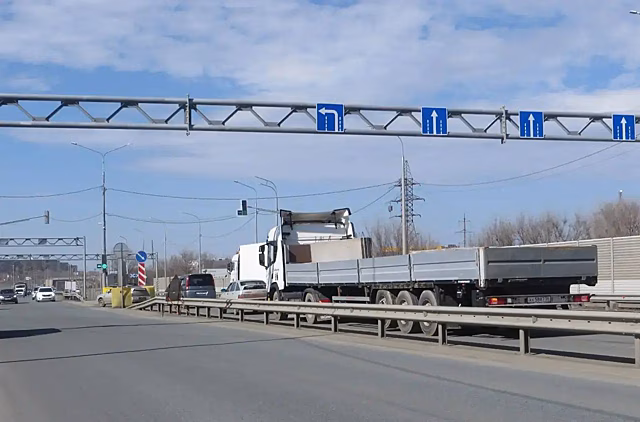 В Оренбурге изменили режим работы светофора на Загородном шоссе