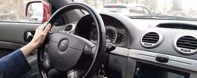 Новосибирских автовладельцев заставляют менять госномера с 82-го региона на 54-й