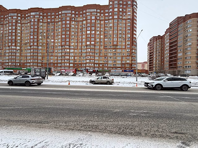 В Оренбурге на улице Салмышской под колеса авто попала пенсионерка