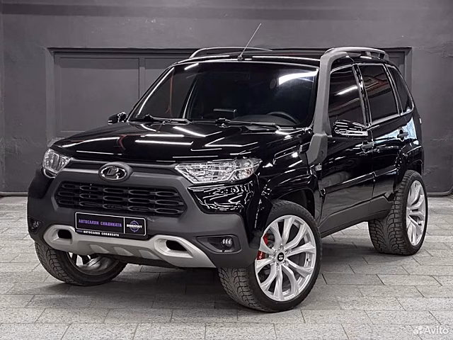 Посмотрите на Chevy Niva 2003 года с самодельным «апгрейдом» до Lada Niva Travel
