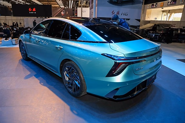 FAW запатентовал в России новый премиальный лифтбек Hongqi H6