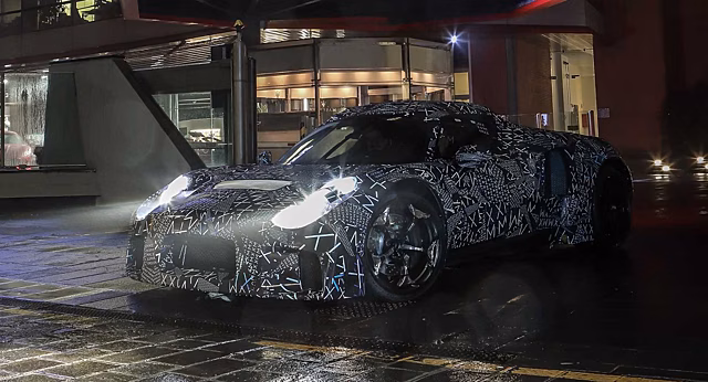 Фотошпионы выложили несколько изображений нового Maserati MC20