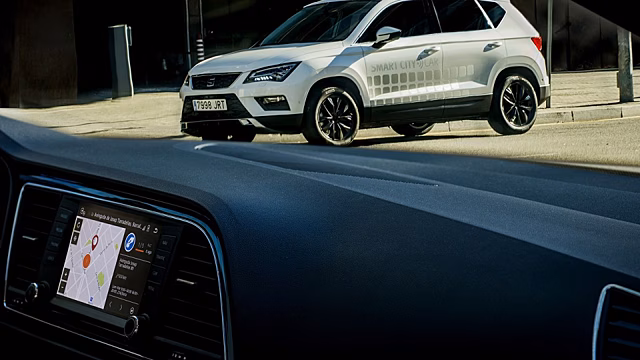 Первый кроссовер Seat научился искать парковочные места