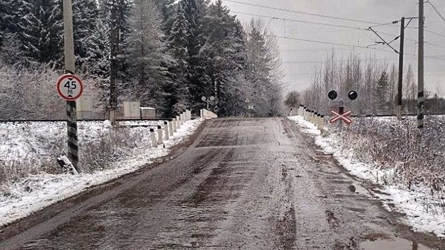 В Кирово-Чепецком районе временно ограничат проезд через железнодорожный переезд