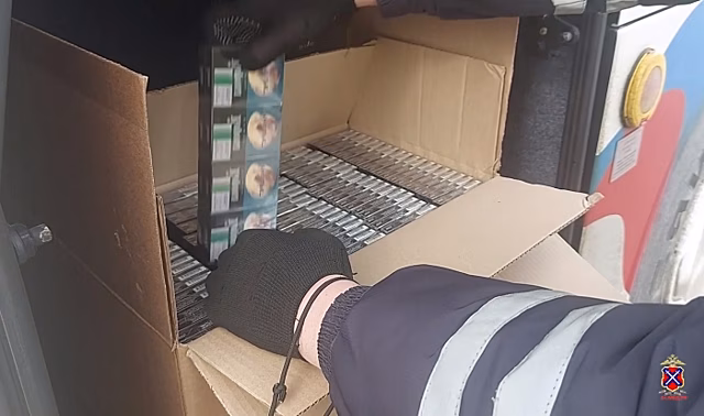 На посту ДПС под Волгоградом в автобусе нашли контрафактные сигареты