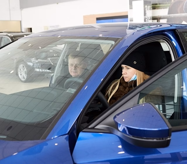SKODA OCTAVIA в салоне официального дилера Яромир Авто в Челябинске