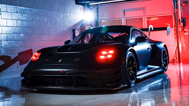 Новый Porsche 911 GT3 подготовили к гонкам