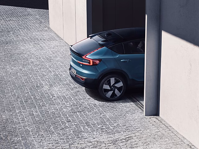 Volvo отказывается от разработки двигателей внутреннего сгорания в пользу электромобилей