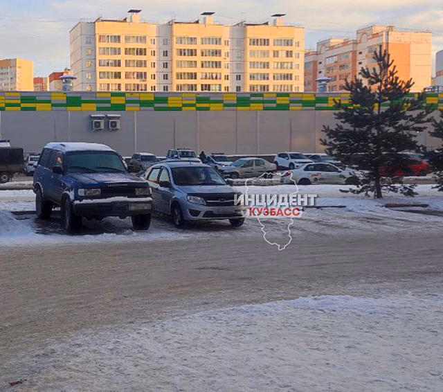 Такси насмерть задавило ребенка в Кемерове