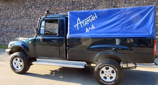В России на продажу выставили редчайший пикап ГАЗ-2308 «Атаман»