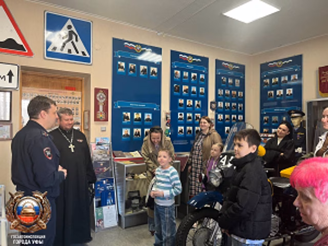 В Республике Башкортостан воспитанники Воскресной школы кафедрального собора посетили музей Полка ДПС Госавтоинспекции