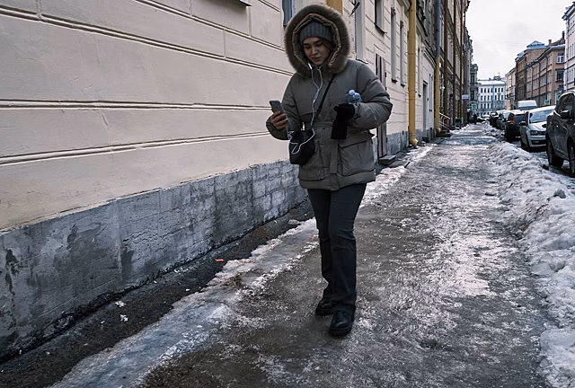 В Петербурге подготовили тонны соли