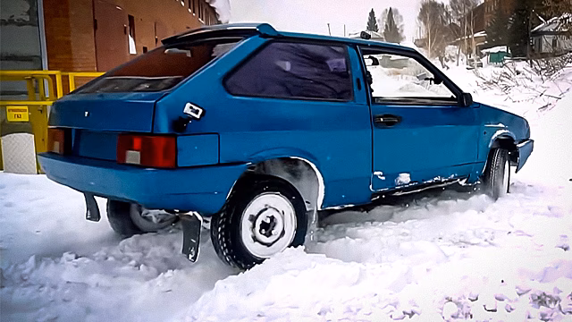 Учись, АвтоВАЗ! Умельцы сделали "восьмерку" полноприводной