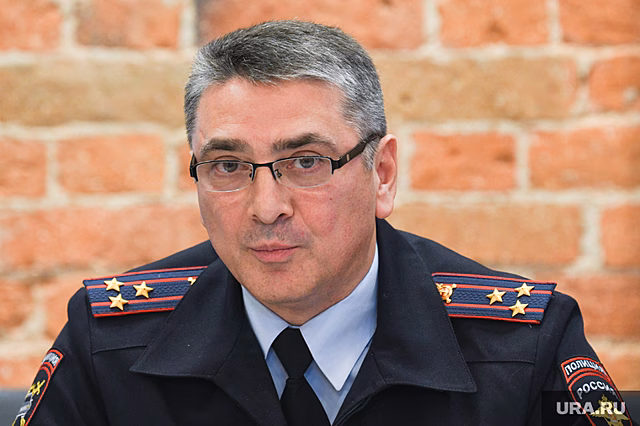 Начальник ГИБДД Екатеринбурга разнес глав районов на глазах у мэра