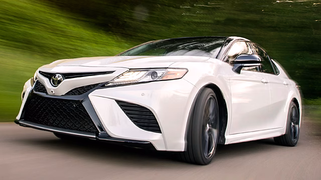 Феномен Camry: что сделало заурядный седан Toyota живой легендой