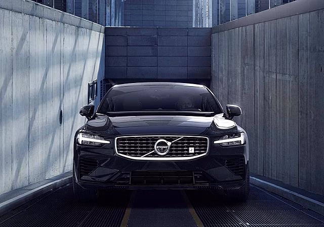 Весь тираж самого мощного Volvo S60 разобрали за 39 минут