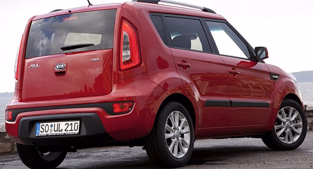 В РФ привезли рестайлинговые «кроссы» Kia Soul за 2,3 млн рублей