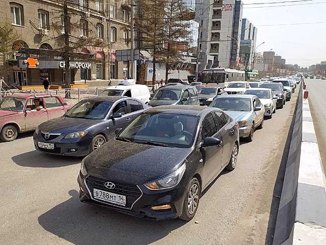 В Новосибирске красивые госномера на автомобили продают за 1,5 миллиона рублей