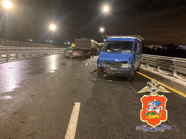 На Южно-Лыткаринской автодороге случилось два ДТП с 7 автомобилями