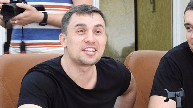 Депутат облдумы о районных дорогах: Ездили в Ершов — думали, умрем