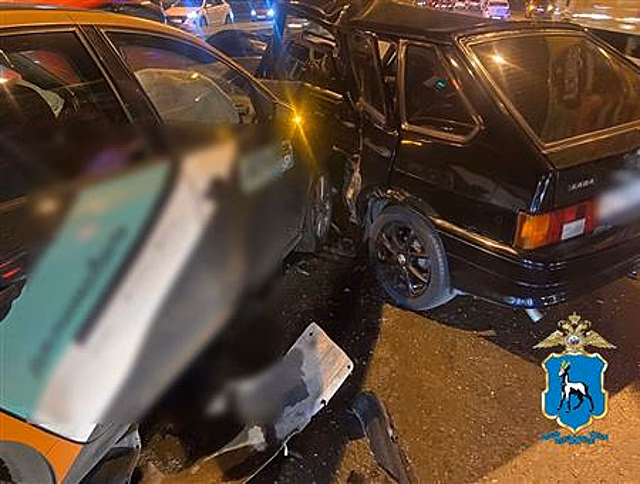 В Самаре произошло ДТП с каршеринговым автомобилем