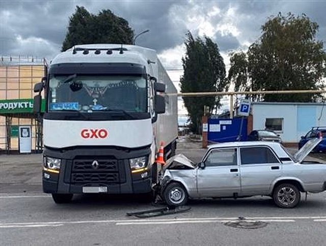 Двое взрослых и ребенок пострадали в ДТП в Самарской области