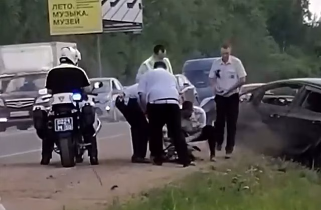Жесткое задержание пьяной женщины-водителя попало на видео